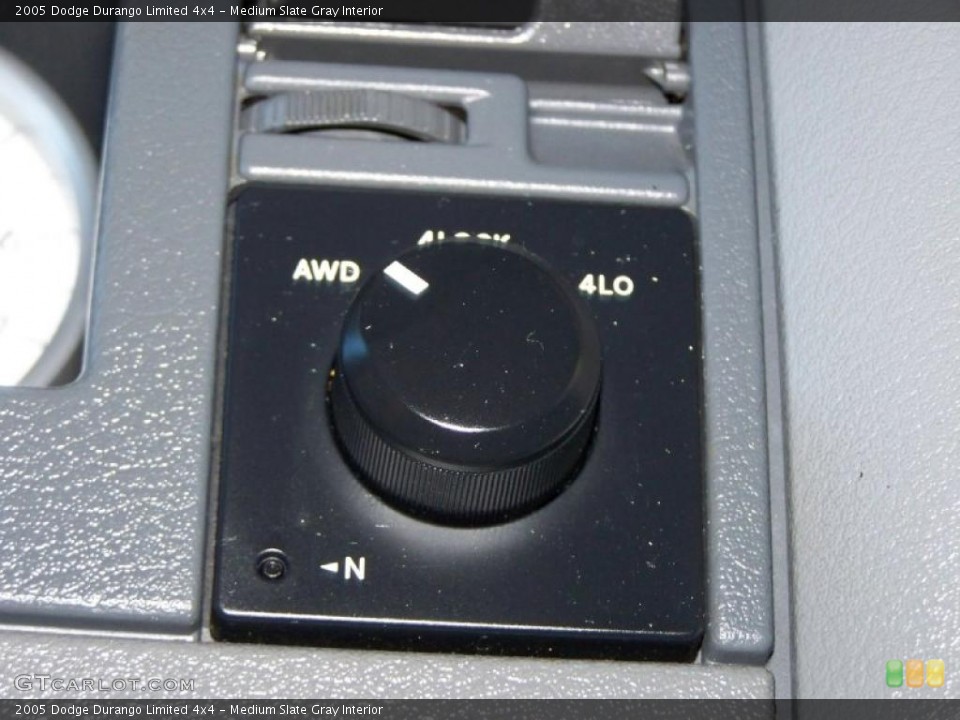 Medium Slate Gray Interior Controls for the 2005 Dodge Durango Limited 4x4 #46558890