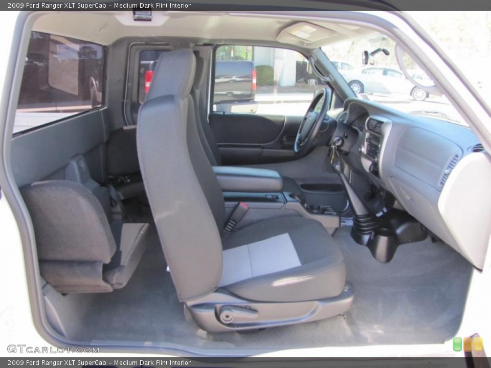 Medium Dark Flint Interior Photo for the 2009 Ford Ranger XLT SuperCab #46559766