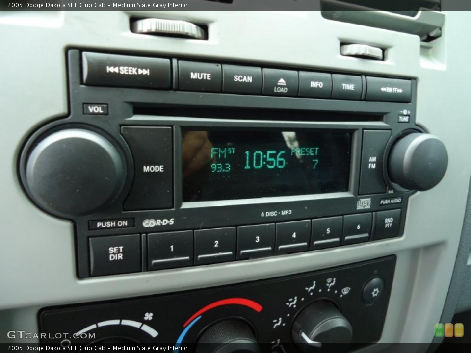 Medium Slate Gray Interior Controls for the 2005 Dodge Dakota SLT Club Cab #46570150