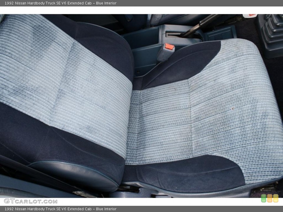 Blue Interior Photo for the 1992 Nissan Hardbody Truck SE V6 Extended Cab #46582766