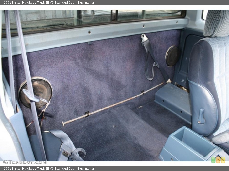 Blue Interior Photo for the 1992 Nissan Hardbody Truck SE V6 Extended Cab #46582775