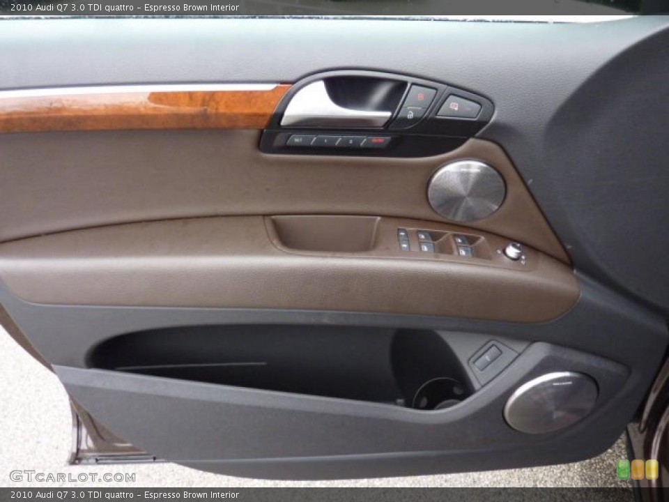 Espresso Brown Interior Door Panel for the 2010 Audi Q7 3.0 TDI quattro #46584288