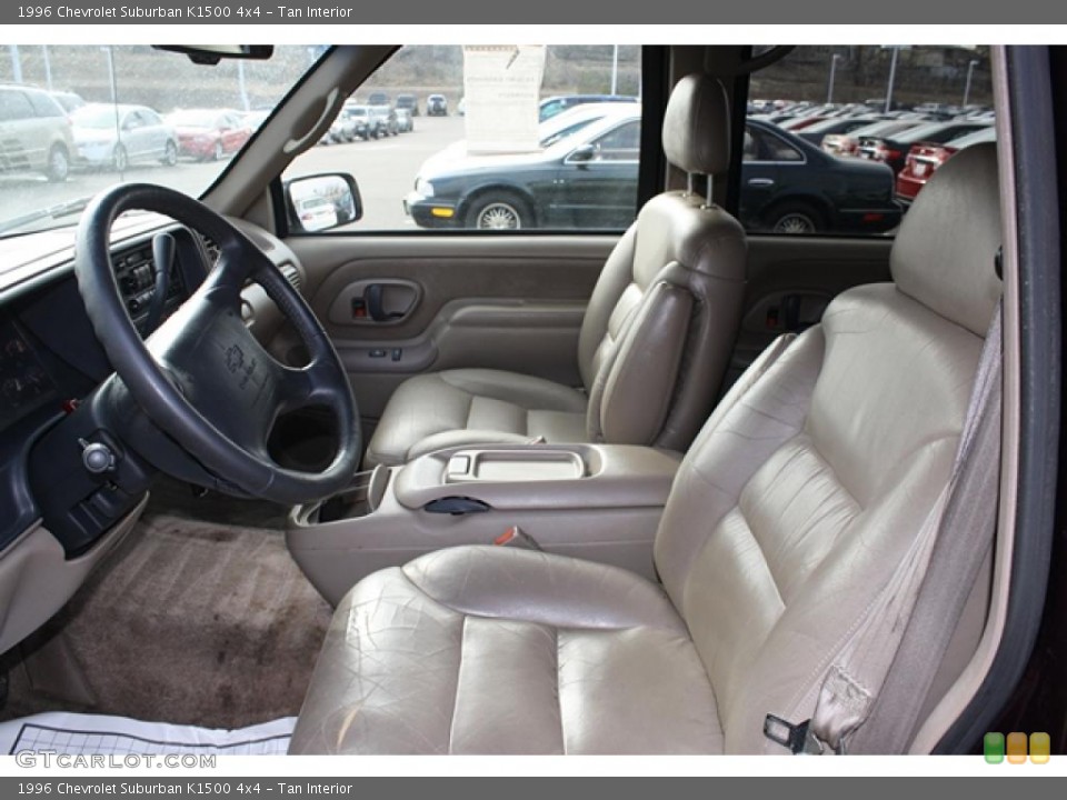 Tan Interior Photo for the 1996 Chevrolet Suburban K1500 4x4 #46584315