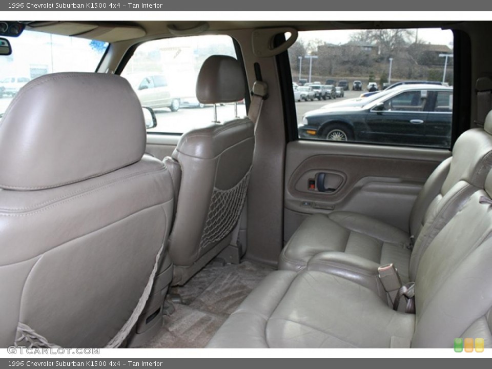 Tan Interior Photo for the 1996 Chevrolet Suburban K1500 4x4 #46584345