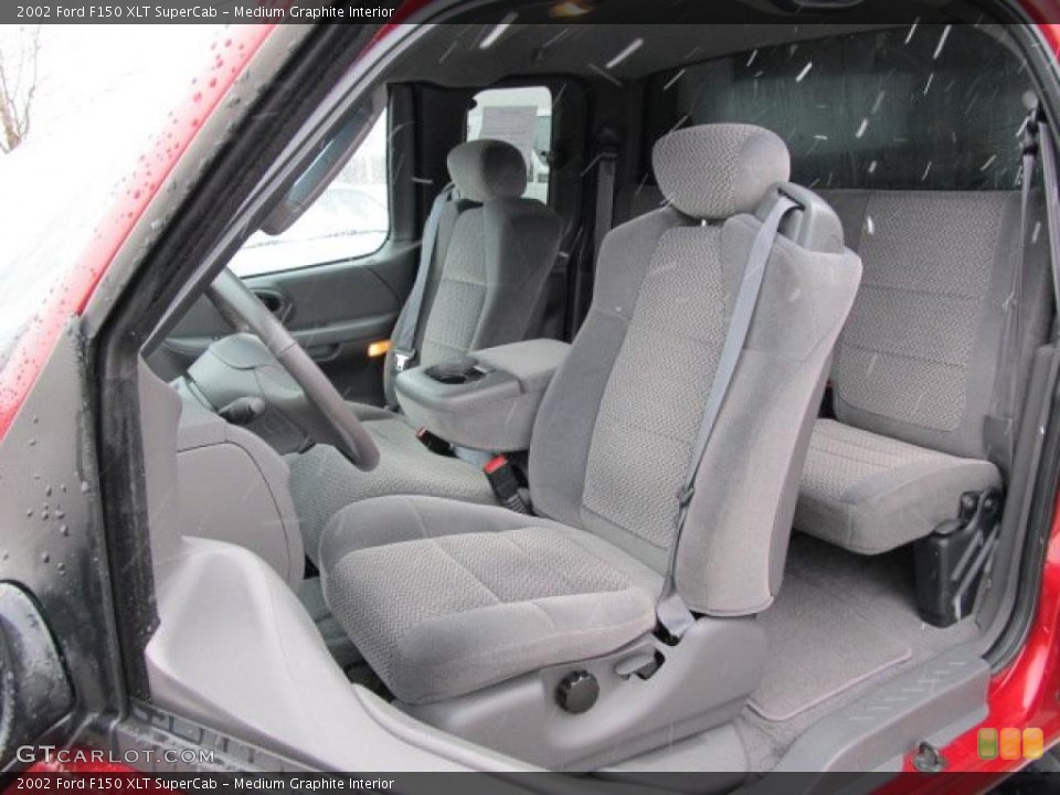 Medium Graphite Interior Photo for the 2002 Ford F150 XLT SuperCab #46587129