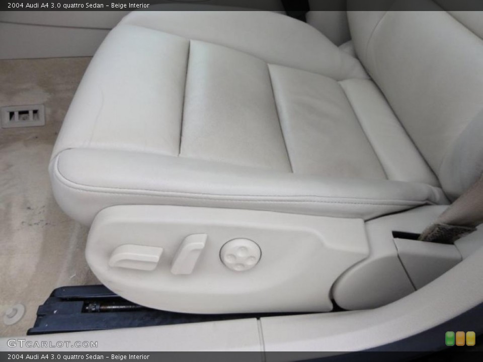 Beige Interior Photo for the 2004 Audi A4 3.0 quattro Sedan #46588602