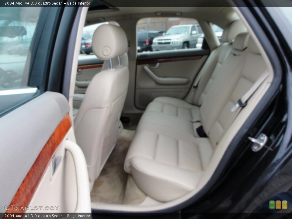 Beige Interior Photo for the 2004 Audi A4 3.0 quattro Sedan #46588650