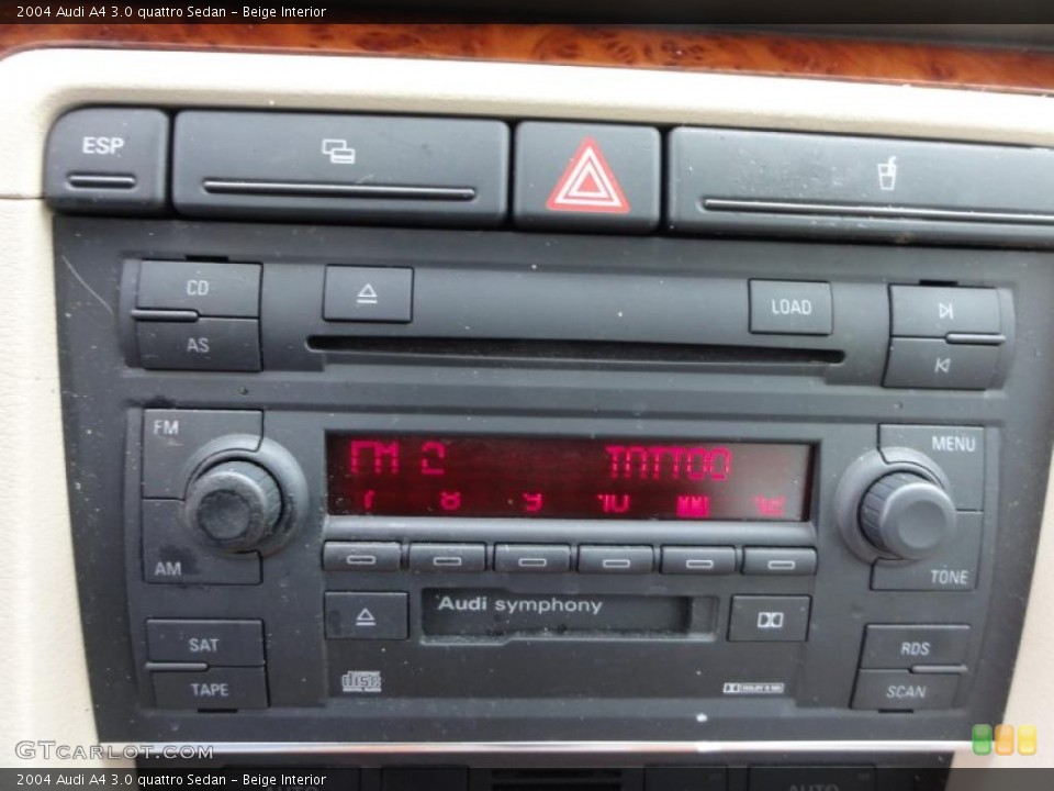 Beige Interior Controls for the 2004 Audi A4 3.0 quattro Sedan #46588842
