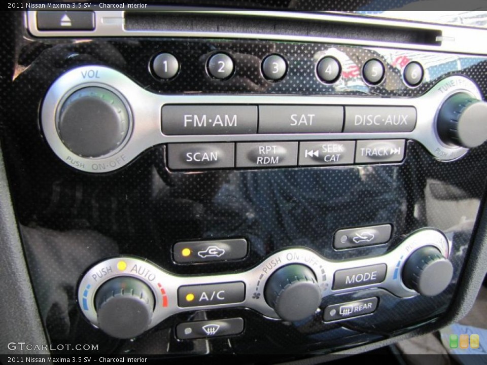 Charcoal Interior Controls for the 2011 Nissan Maxima 3.5 SV #46589430