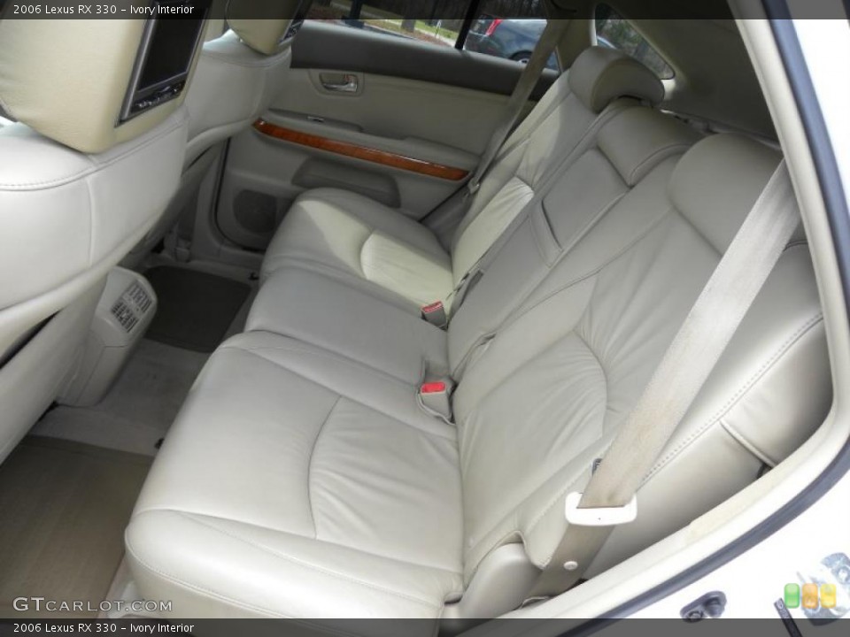 Ivory Interior Photo for the 2006 Lexus RX 330 #46591634