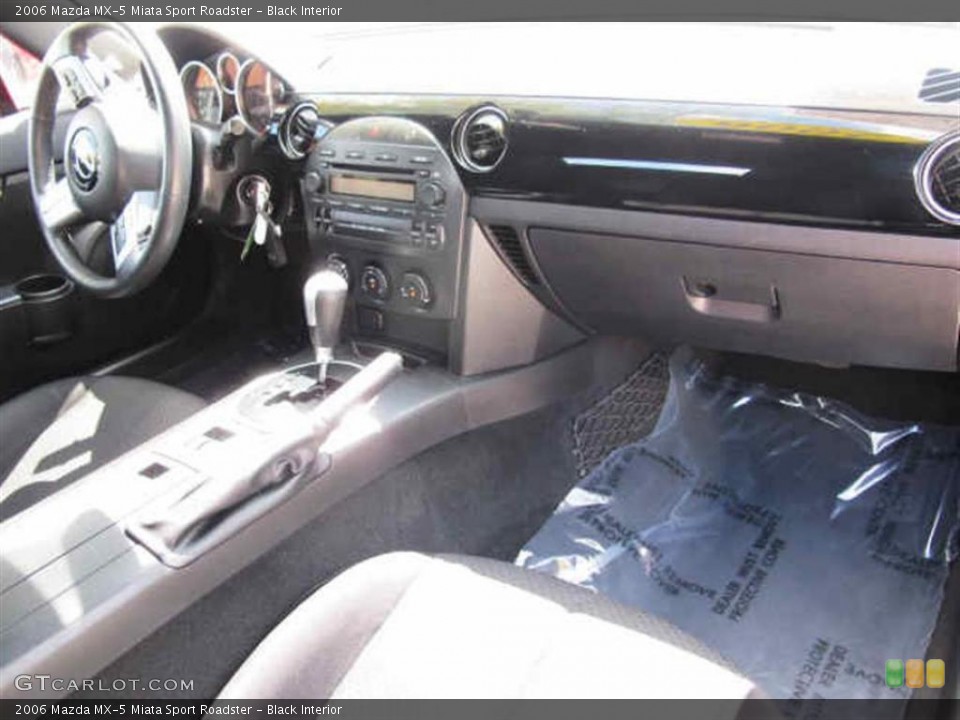 Black Interior Photo for the 2006 Mazda MX-5 Miata Sport Roadster #46594916