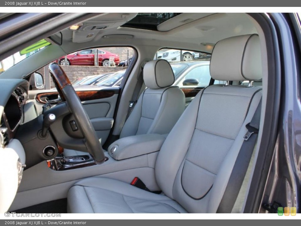 Dove/Granite Interior Photo for the 2008 Jaguar XJ XJ8 L #46612594