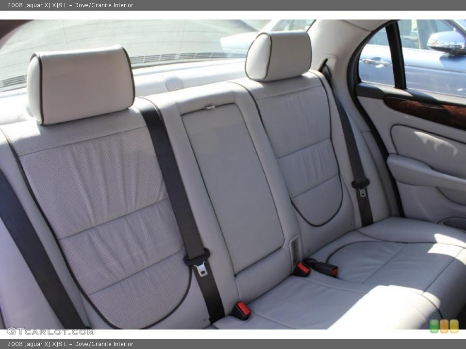Dove/Granite Interior Photo for the 2008 Jaguar XJ XJ8 L #46612744