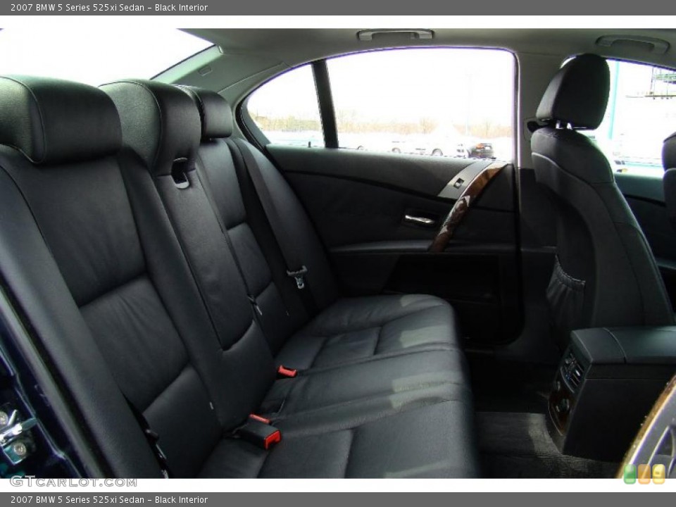 Black Interior Photo for the 2007 BMW 5 Series 525xi Sedan #46613356