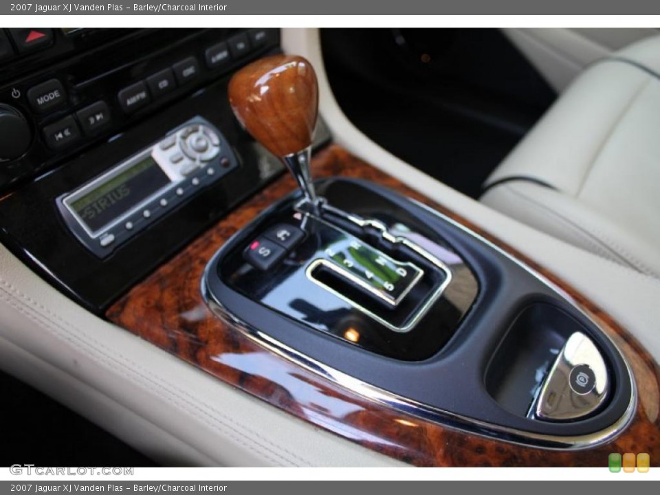 Barley/Charcoal Interior Transmission for the 2007 Jaguar XJ Vanden Plas #46613935