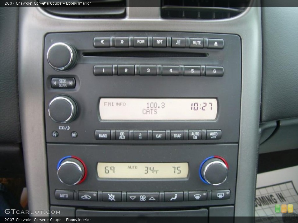 Ebony Interior Controls for the 2007 Chevrolet Corvette Coupe #46621819