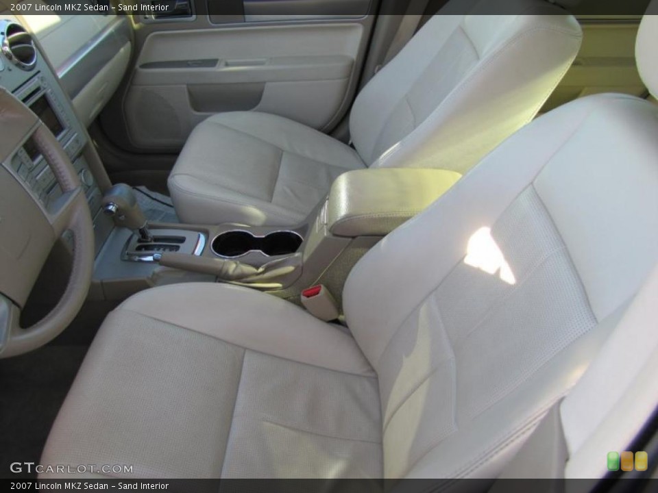 Sand Interior Photo for the 2007 Lincoln MKZ Sedan #46625026