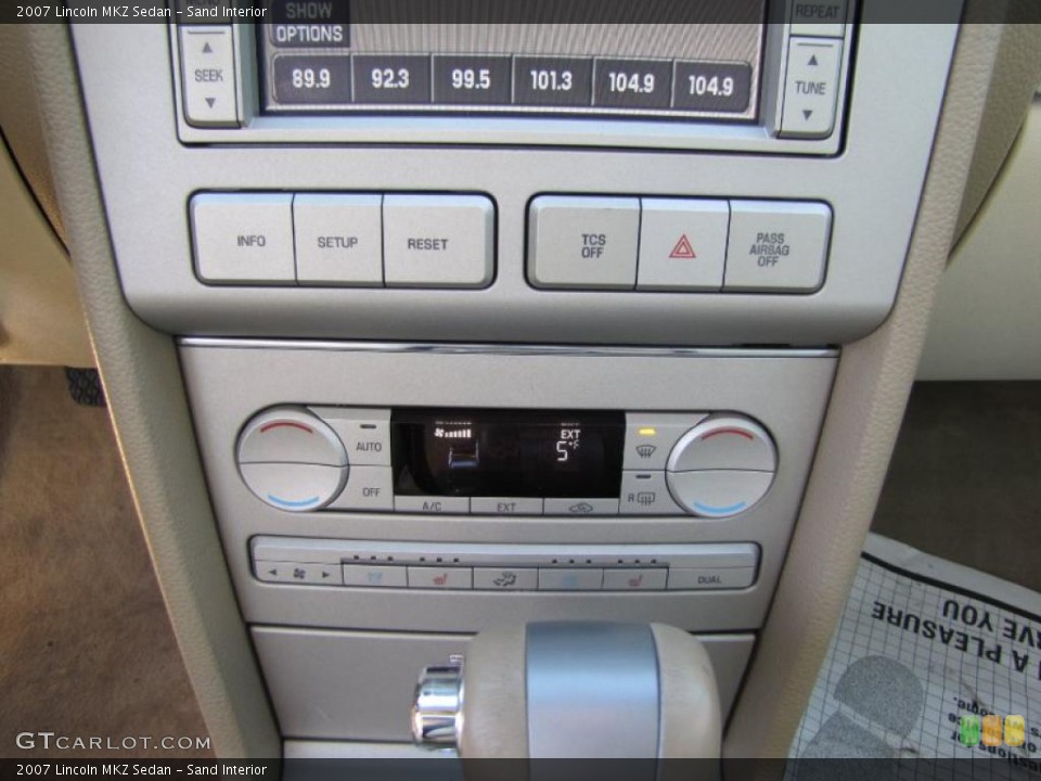 Sand Interior Controls for the 2007 Lincoln MKZ Sedan #46625080