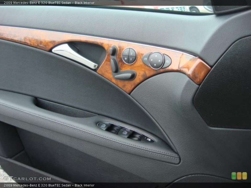 Black Interior Controls for the 2009 Mercedes-Benz E 320 BlueTEC Sedan #46626628