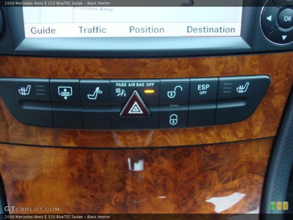 Black Interior Controls for the 2009 Mercedes-Benz E 320 BlueTEC Sedan #46626676