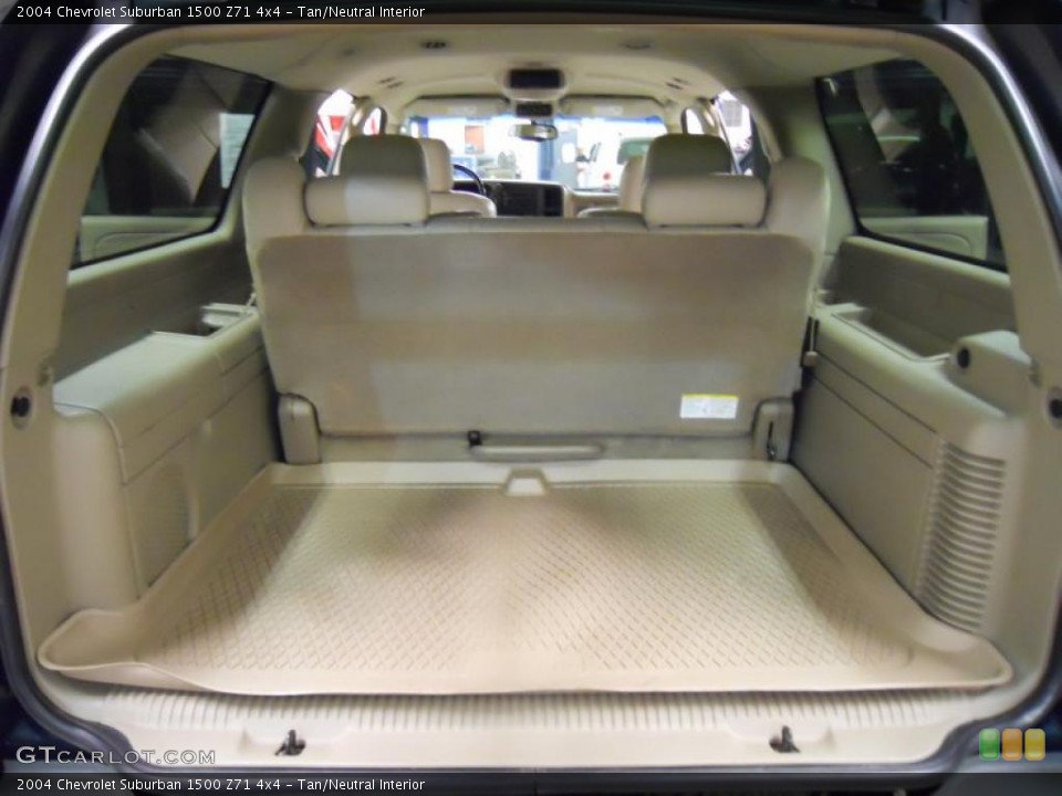 Tan/Neutral Interior Trunk for the 2004 Chevrolet Suburban 1500 Z71 4x4 #46634381