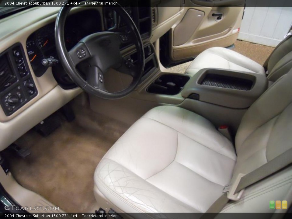 Tan/Neutral Interior Photo for the 2004 Chevrolet Suburban 1500 Z71 4x4 #46634393