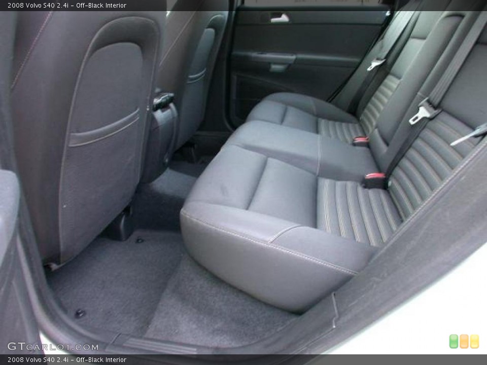 Off-Black Interior Photo for the 2008 Volvo S40 2.4i #46634420