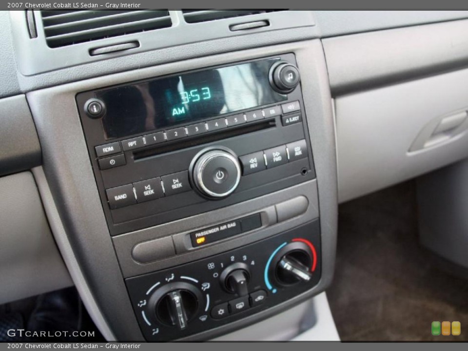 Gray Interior Controls for the 2007 Chevrolet Cobalt LS Sedan #46637963