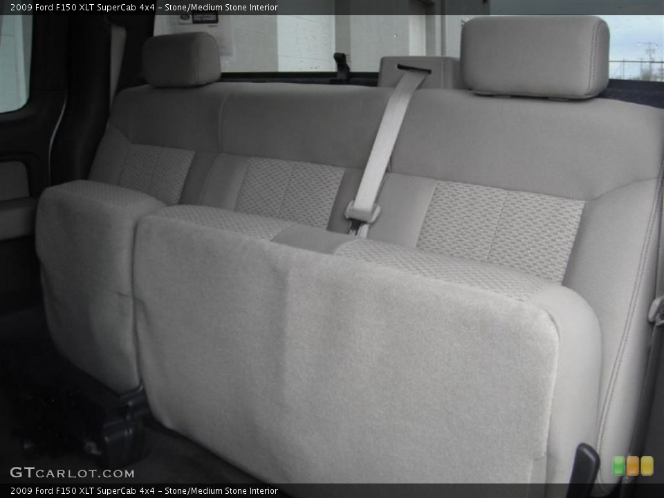 Stone/Medium Stone Interior Photo for the 2009 Ford F150 XLT SuperCab 4x4 #46641587