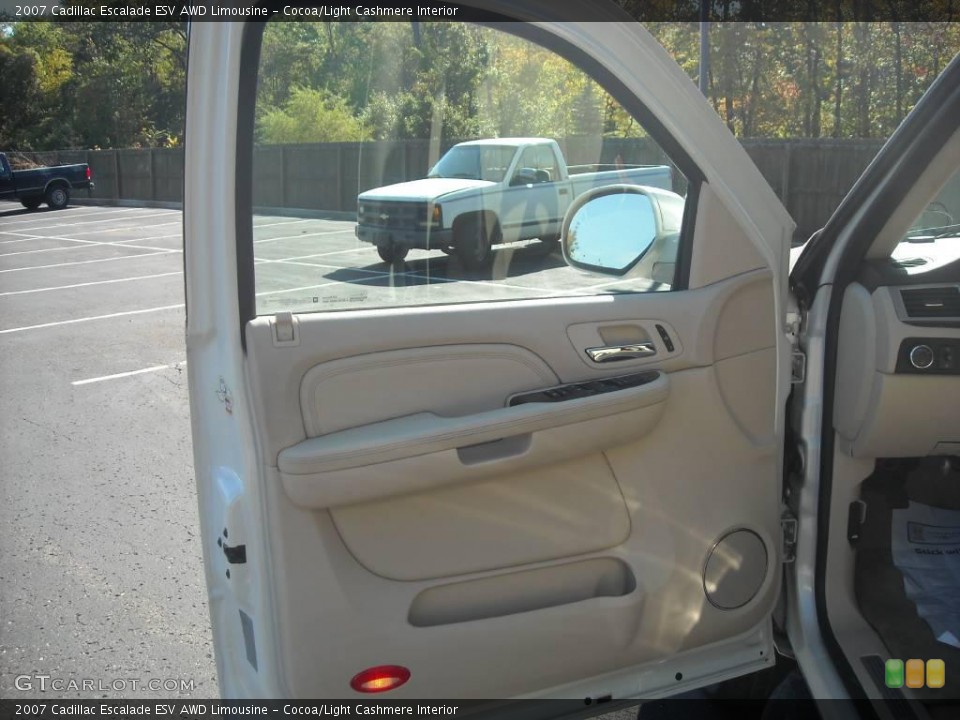 Cocoa/Light Cashmere Interior Door Panel for the 2007 Cadillac Escalade ESV AWD Limousine #46642919