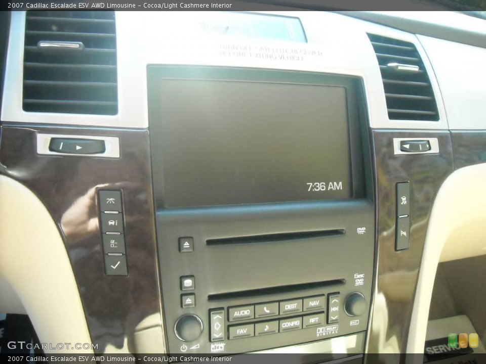 Cocoa/Light Cashmere Interior Controls for the 2007 Cadillac Escalade ESV AWD Limousine #46642940