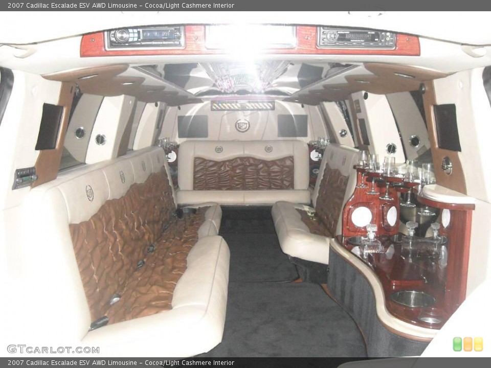 Cocoa/Light Cashmere Interior Photo for the 2007 Cadillac Escalade ESV AWD Limousine #46642982
