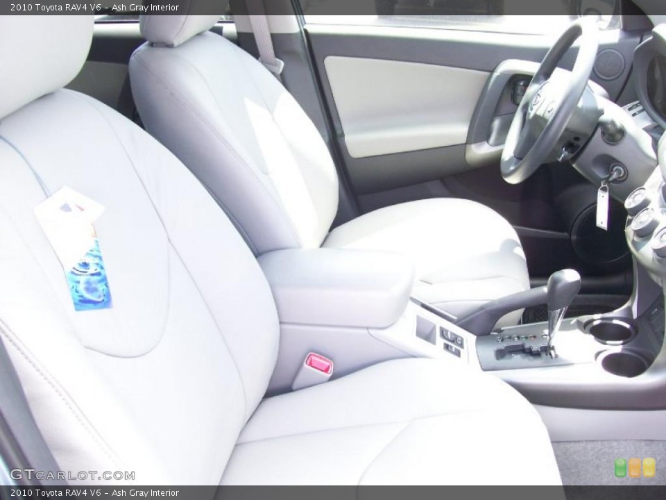 Ash Gray Interior Photo for the 2010 Toyota RAV4 V6 #46644851