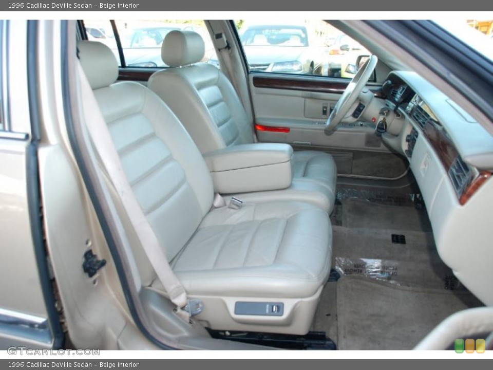 Beige Interior Photo for the 1996 Cadillac DeVille Sedan #46645928