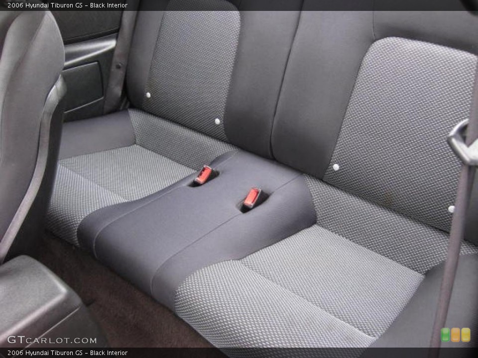 Black Interior Photo for the 2006 Hyundai Tiburon GS #46647920