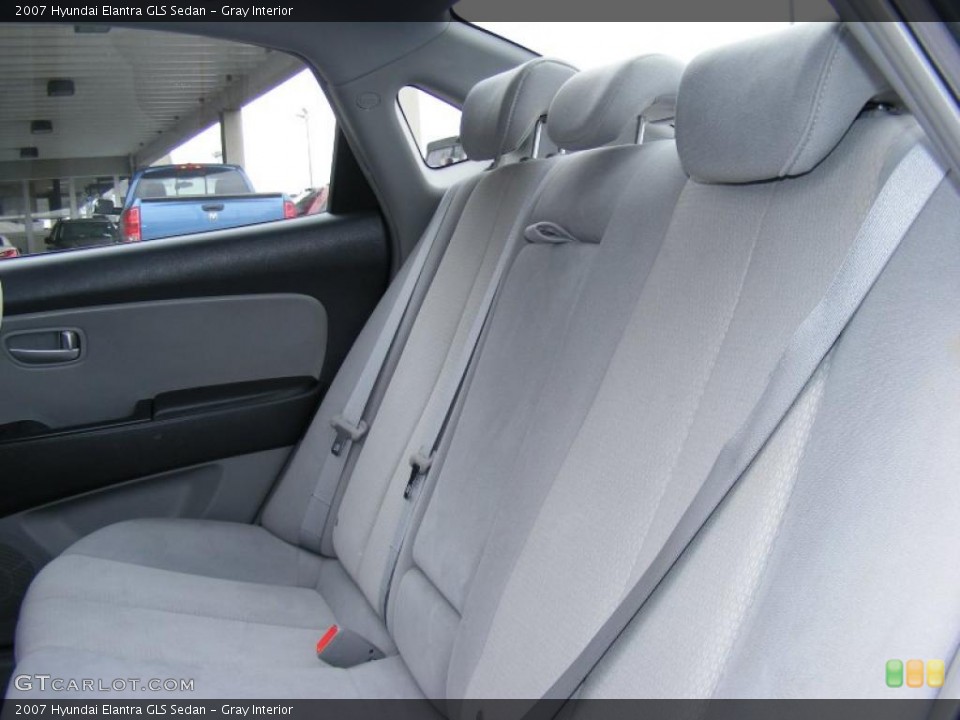 Gray Interior Photo for the 2007 Hyundai Elantra GLS Sedan #46650422