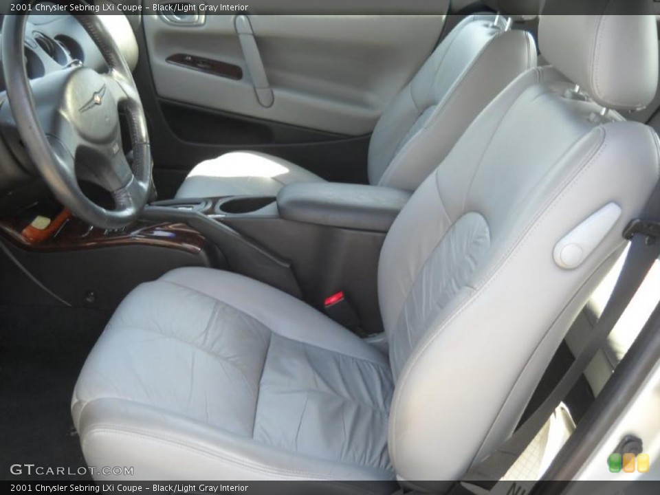 Black/Light Gray Interior Photo for the 2001 Chrysler Sebring LXi Coupe #46656497