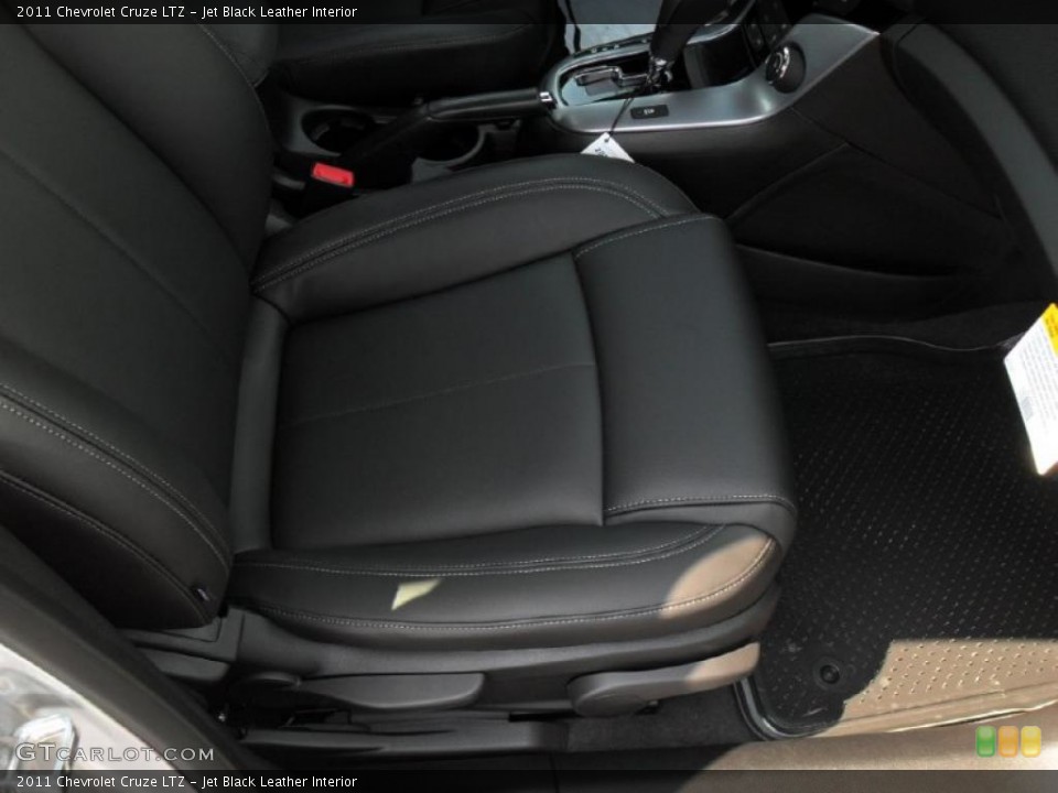 Jet Black Leather Interior Photo for the 2011 Chevrolet Cruze LTZ #46658867
