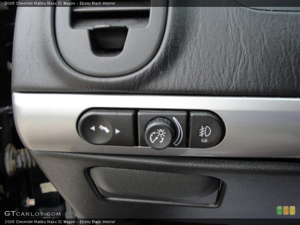 Ebony Black Interior Controls for the 2006 Chevrolet Malibu Maxx SS Wagon #46661157