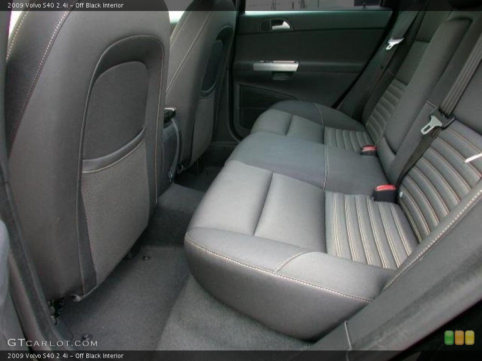 Off Black Interior Photo for the 2009 Volvo S40 2.4i #46662716