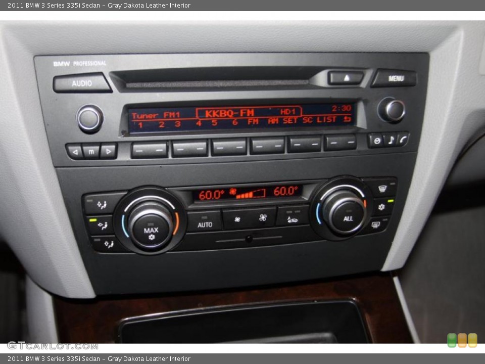 Gray Dakota Leather Interior Controls for the 2011 BMW 3 Series 335i Sedan #46666268