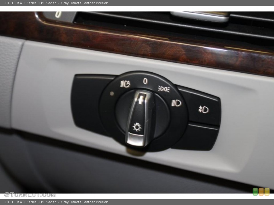 Gray Dakota Leather Interior Controls for the 2011 BMW 3 Series 335i Sedan #46666352