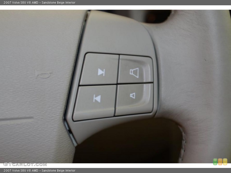 Sandstone Beige Interior Controls for the 2007 Volvo S80 V8 AWD #46667273
