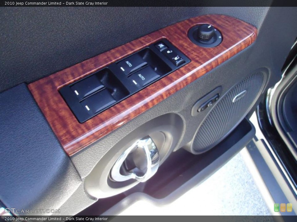 Dark Slate Gray Interior Controls for the 2010 Jeep Commander Limited #46667309
