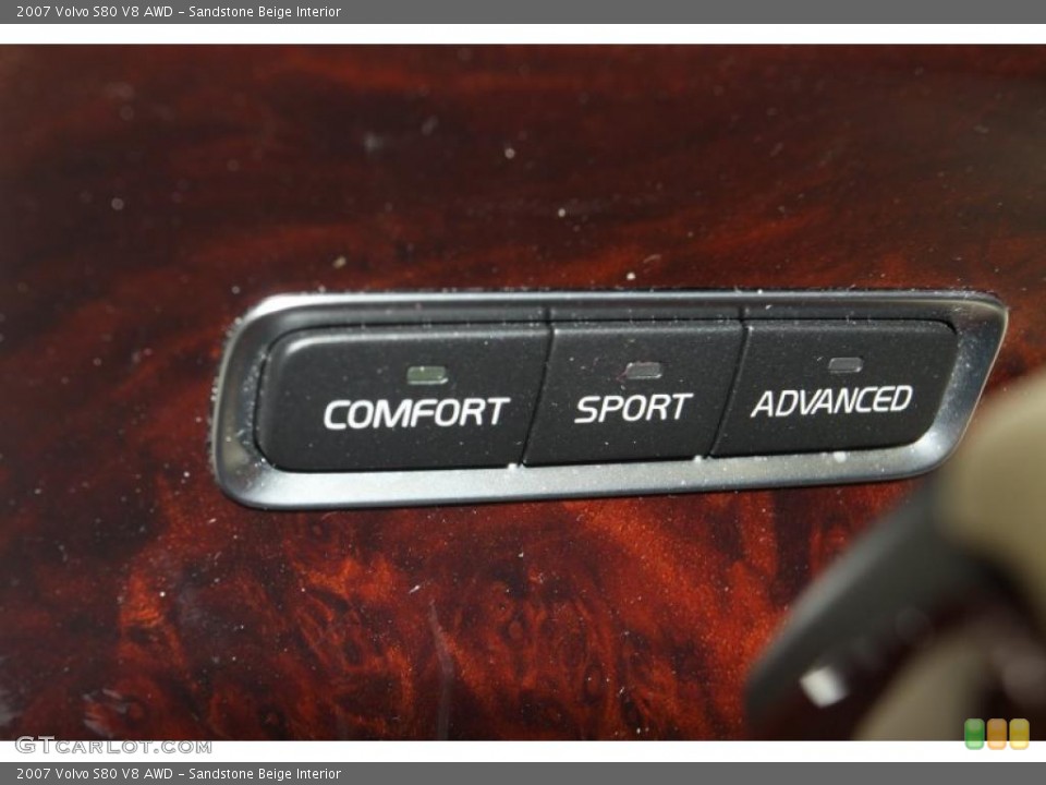Sandstone Beige Interior Controls for the 2007 Volvo S80 V8 AWD #46667555