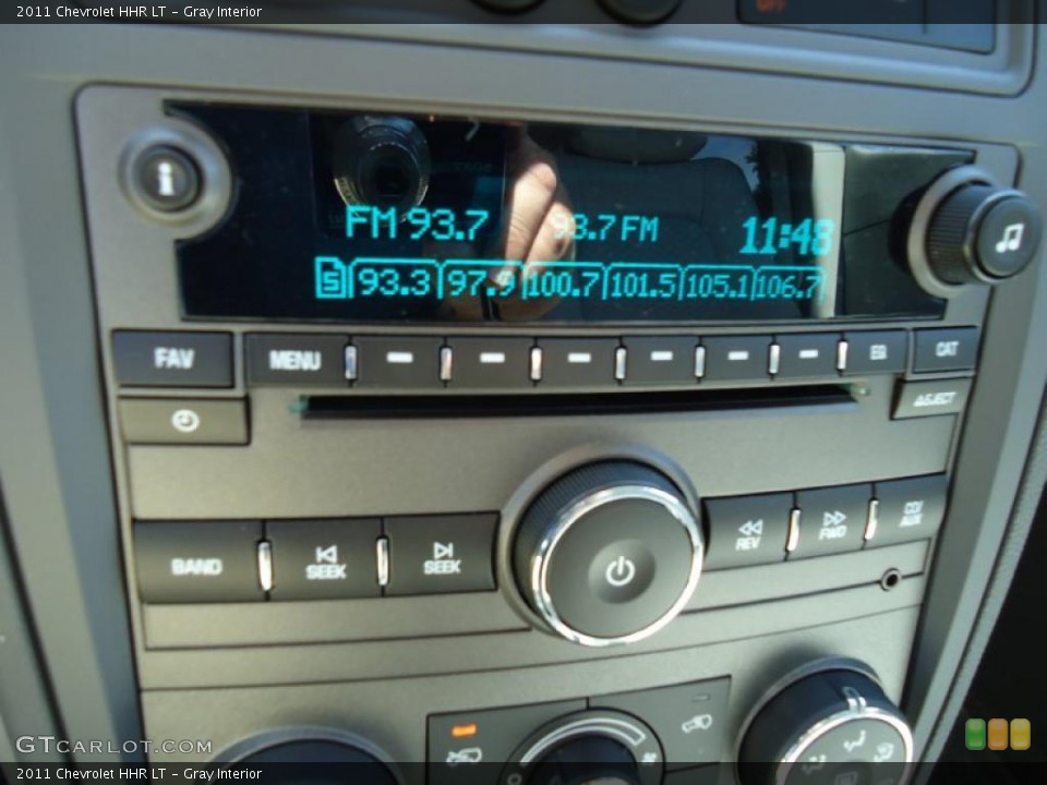 Gray Interior Controls for the 2011 Chevrolet HHR LT #46667939