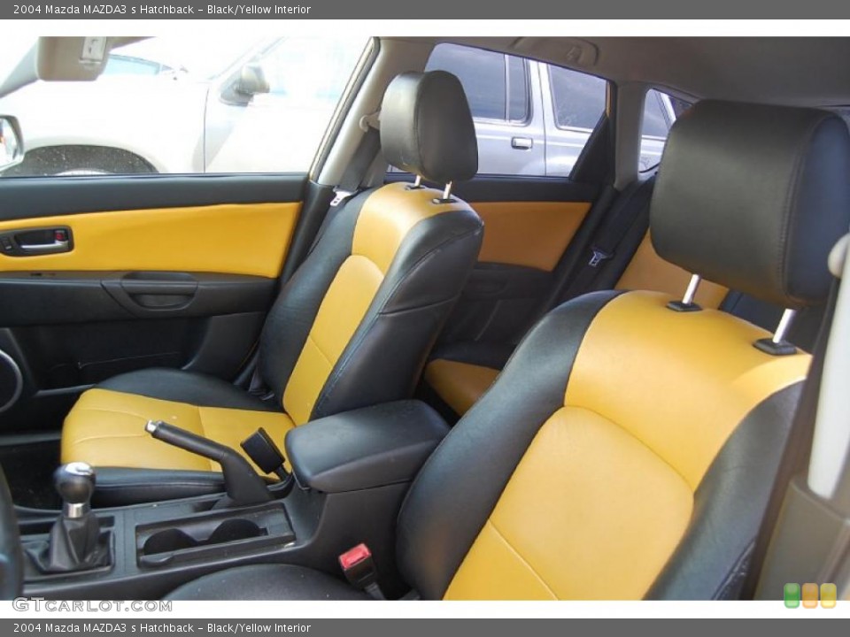 Black/Yellow Interior Photo for the 2004 Mazda MAZDA3 s Hatchback #46668929