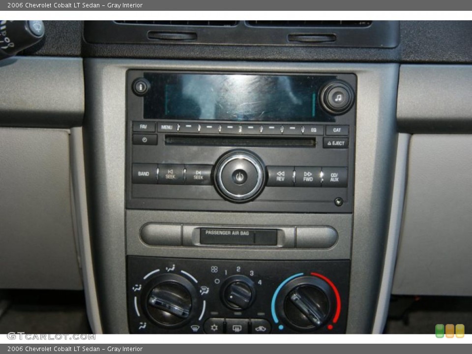 Gray Interior Controls for the 2006 Chevrolet Cobalt LT Sedan #46671509