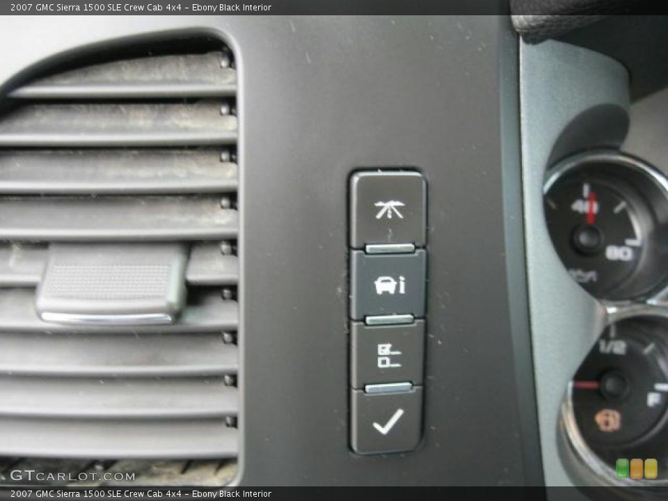 Ebony Black Interior Controls for the 2007 GMC Sierra 1500 SLE Crew Cab 4x4 #46671533