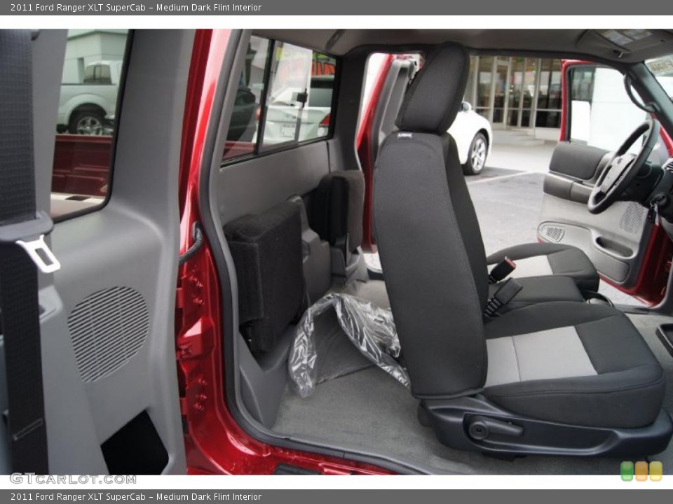 Medium Dark Flint Interior Photo for the 2011 Ford Ranger XLT SuperCab #46674398